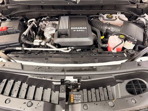 Used 2023 Chevrolet Suburban LT w/ Max Trailering Package AWD/4WD image 6