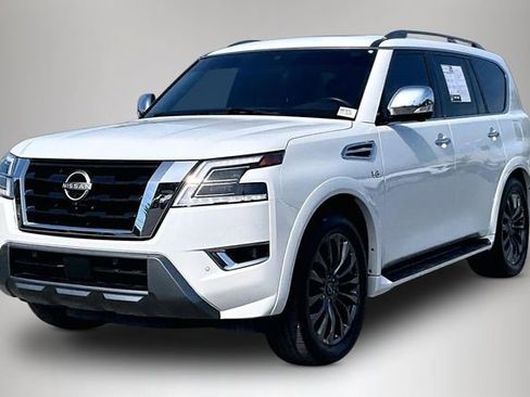 Used 2022 Nissan Armada Platinum AWD/4WD image 2