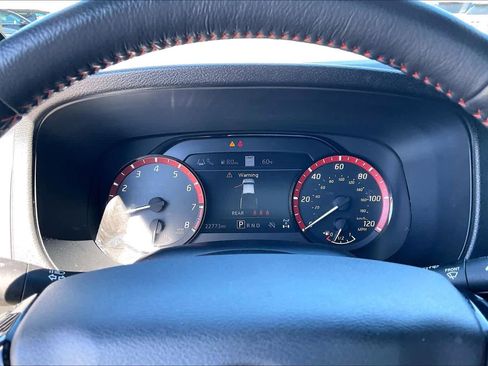 Used 2024 Nissan Frontier PRO-4X w/ Pro Convenience Package image 25