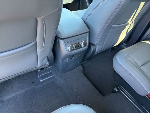 New 2026 Ford Explorer Active w/ Active Comfort Package image 8