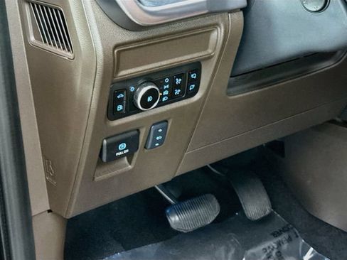 Used 2025 Ford F150 King Ranch AWD/4WD image 10