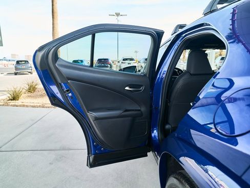 Used 2023 Lexus UX 250h F Sport w/ Accessory Package (Z1) image 15