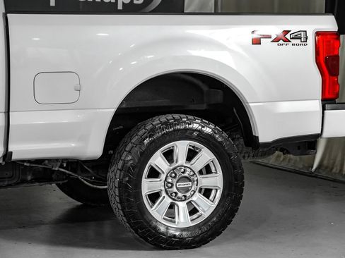 Used 2019 Ford F250 Platinum w/ Platinum Ultimate Package AWD/4WD image 13