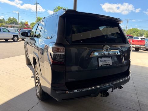 Used 2016 Toyota 4Runner 4WD image 5