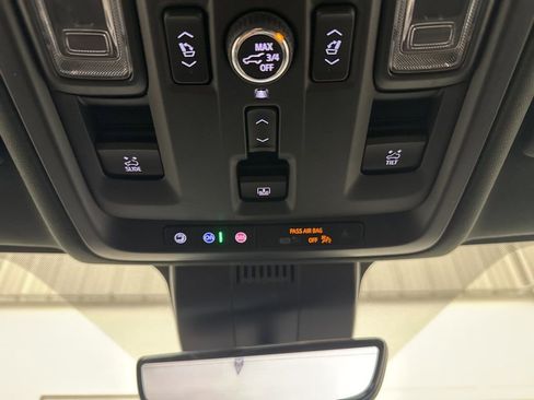 Used 2023 GMC Yukon Denali w/ Advanced Technology Package image 62