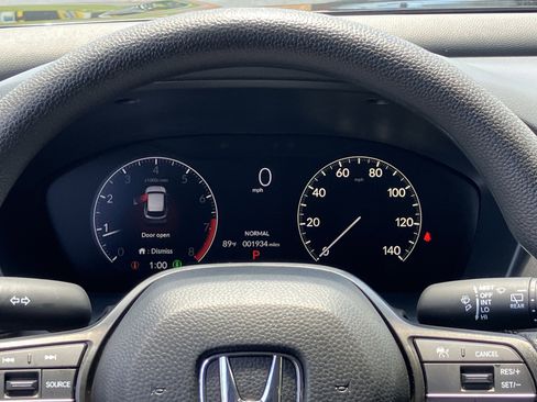Used 2025 Honda HR-V LX image 23
