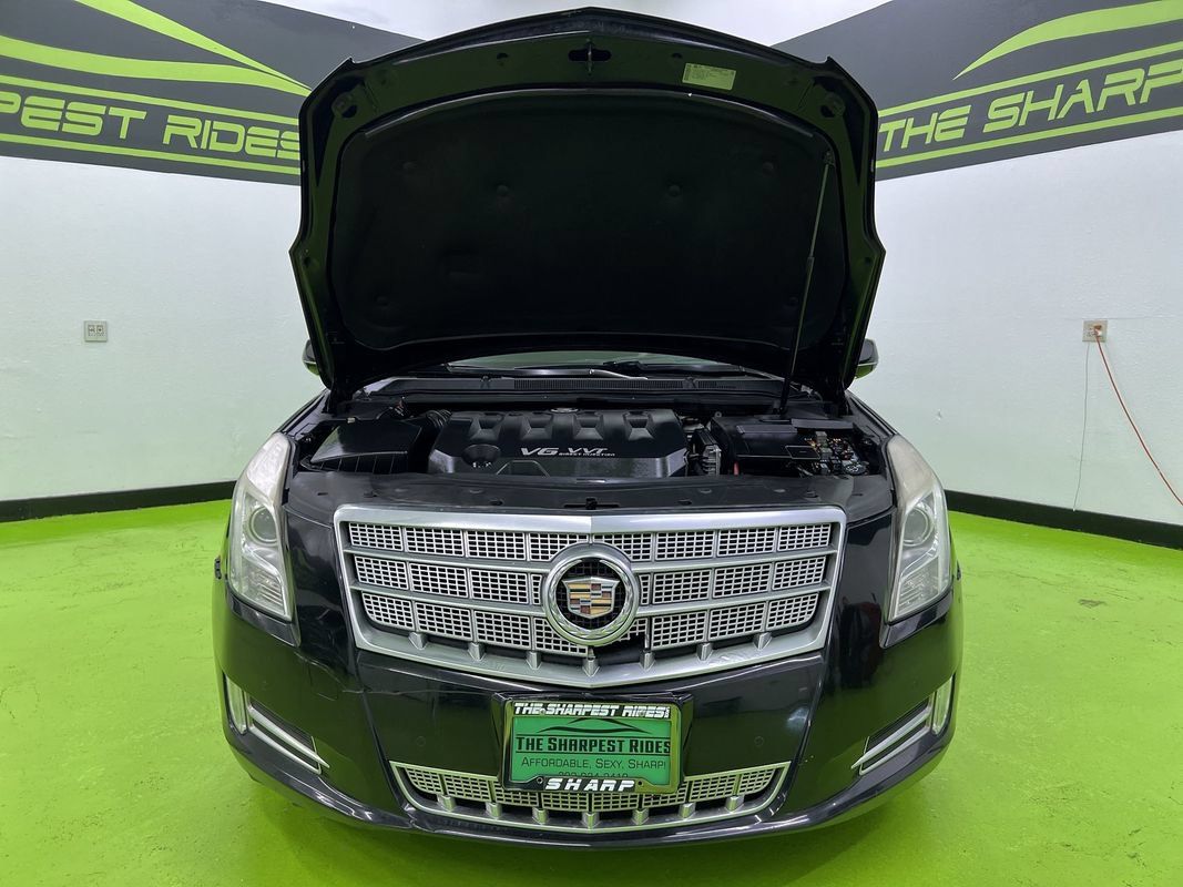 Used 2013 Cadillac XTS Platinum FWD image 4