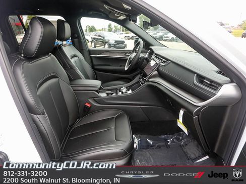 New 2025 Jeep Grand Cherokee Limited AWD/4WD image 20