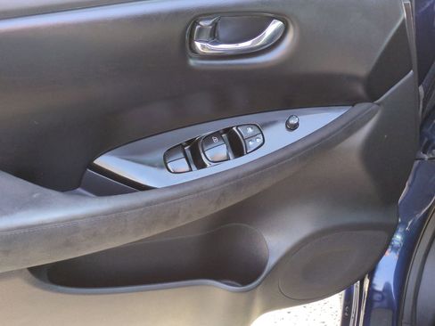 Used 2016 Nissan Leaf SV image 16