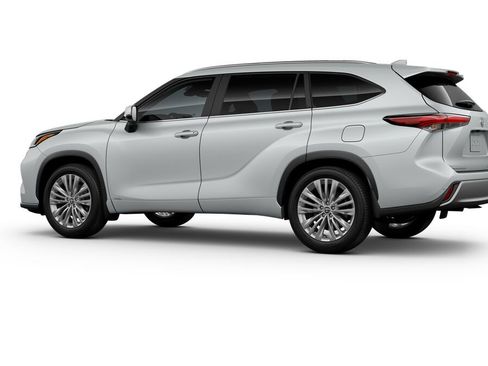 New 2025 Toyota Highlander Platinum AWD/4WD image 5