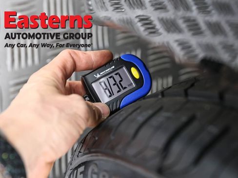 Used 2023 Tesla Model 3 Standard Range image 24