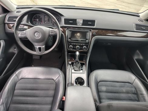 Used 2015 Volkswagen Passat TDI SEL Premium FWD image 31