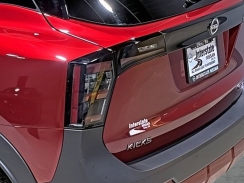 New 2026 Nissan Kicks SR image 10