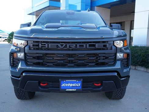 New 2026 Chevrolet Silverado 1500 Custom Trail Boss w/ LPO, Dark Essentials Package image 3