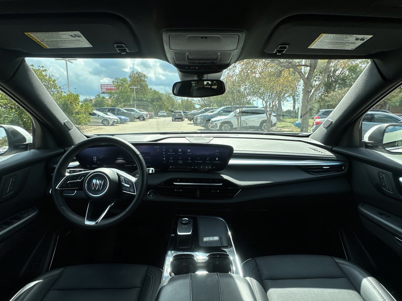 Used 2025 Buick Enclave Preferred FWD image 12