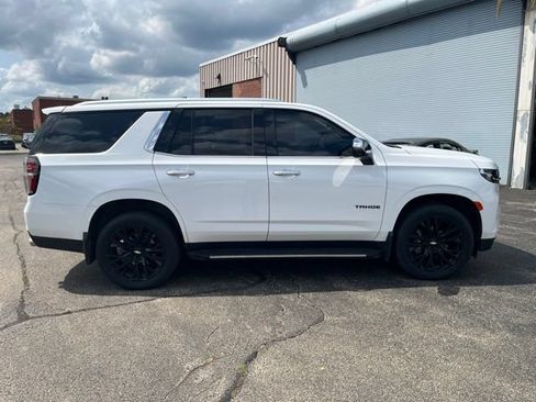 Used 2023 Chevrolet Tahoe Premier w/ Premium Package 2 AWD/4WD image 8