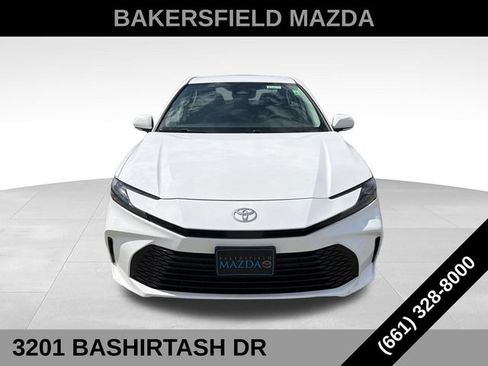 Used 2025 Toyota Camry LE w/ Convenience Package FWD image 9