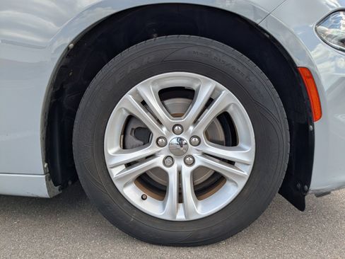 Used 2021 Dodge Charger SXT RWD image 10