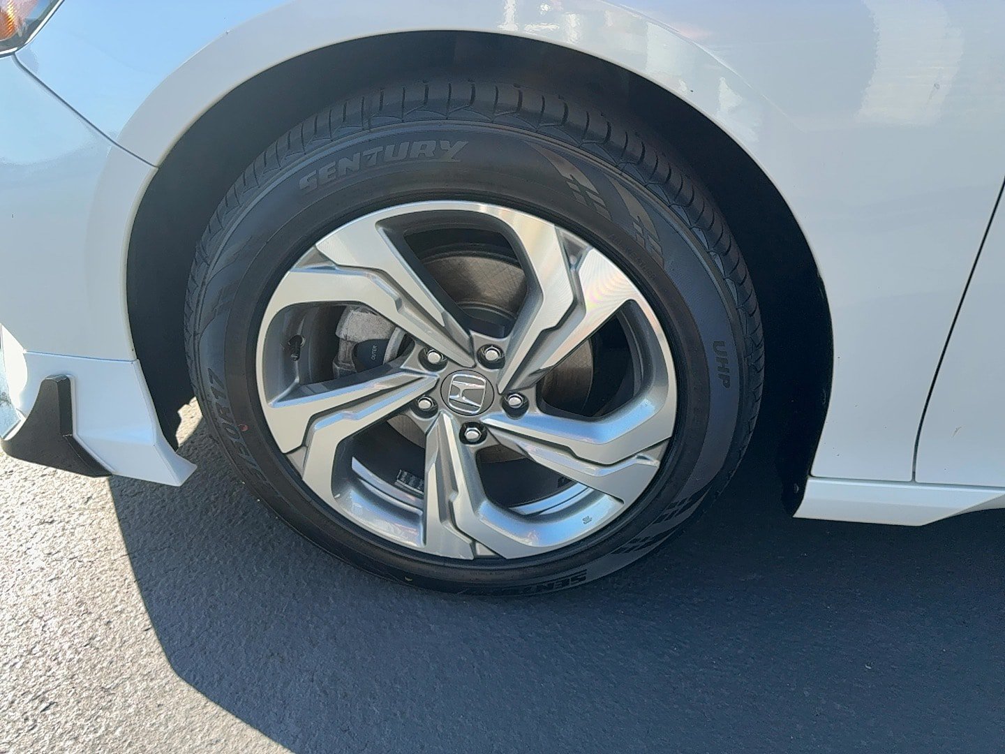 Used 2018 Honda Accord EX-L image 6