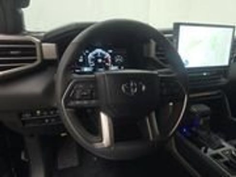 Used 2025 Toyota Tundra Limited image 8