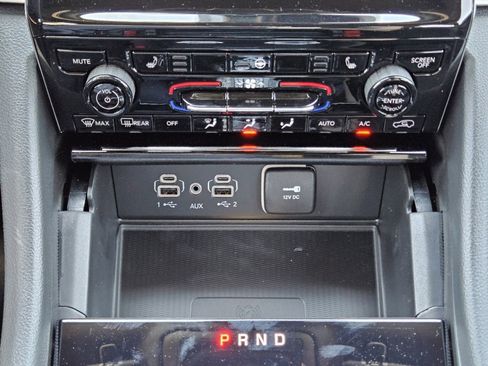 New 2025 Jeep Grand Cherokee Altitude image 20