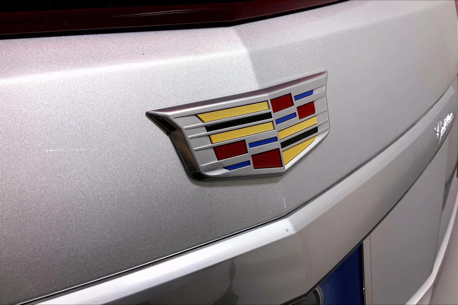 Used 2016 Cadillac XTS Luxury w/ Driver Awareness Package FWD image 9