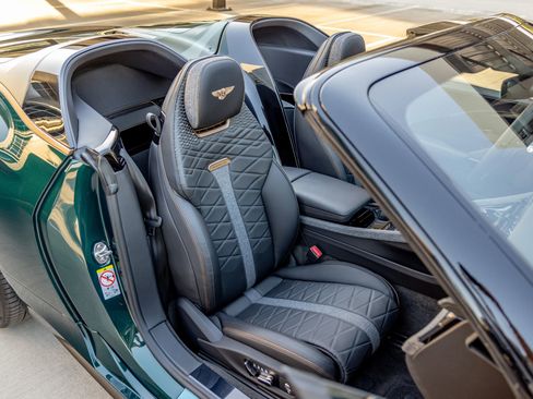 Used 2022 Bentley Other Bentley Models image 17