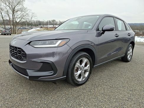 Certified 2023 Honda HR-V LX image 3