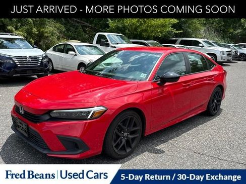 Used 2023 Honda Civic Sport image 3