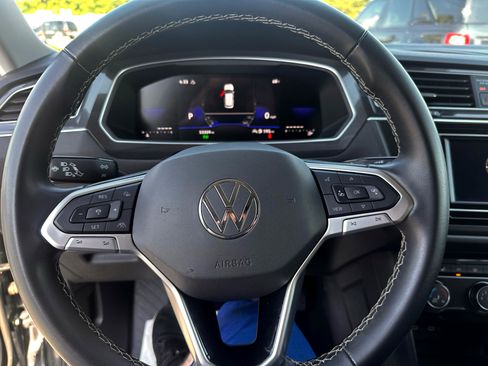Used 2024 Volkswagen Tiguan S image 22