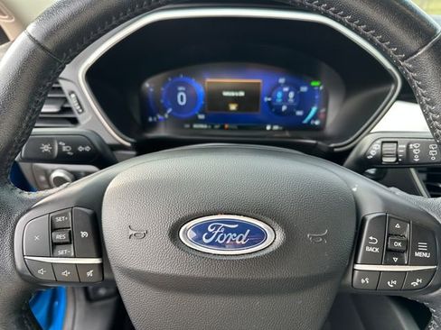 Used 2020 Ford Escape SE Sport image 25