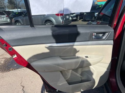 Used 2011 Subaru Outback 2.5i Premium w/ All-Weather Pkg image 12