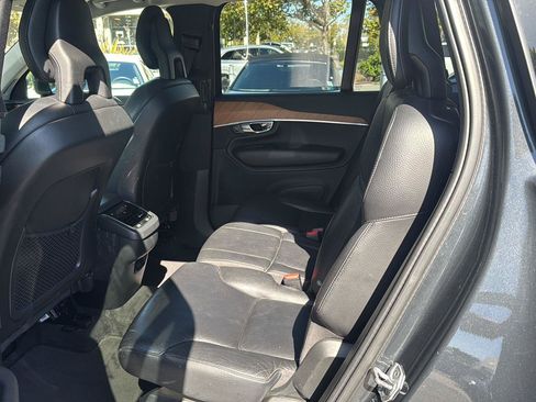 Used 2021 Volvo XC90 T5 Momentum w/ Advanced Package AWD/4WD image 15