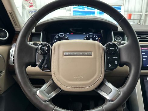 Used 2020 Land Rover Range Rover HSE image 23