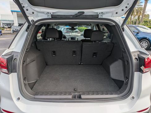 Used 2024 Chevrolet Equinox LT image 13