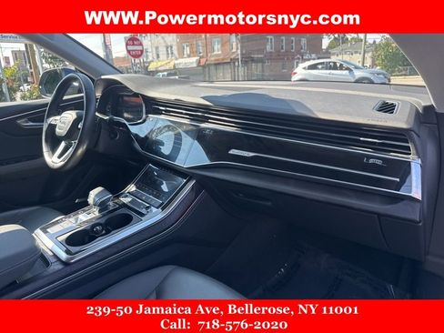Used 2022 Audi Q8 Premium Plus w/ Premium Plus Package image 16