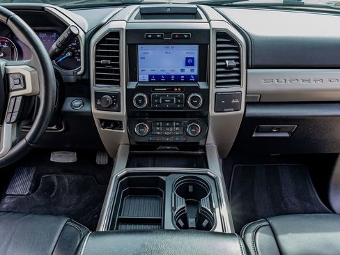 Used 2021 Ford F250 Lariat w/ Lariat Ultimate Package image 23