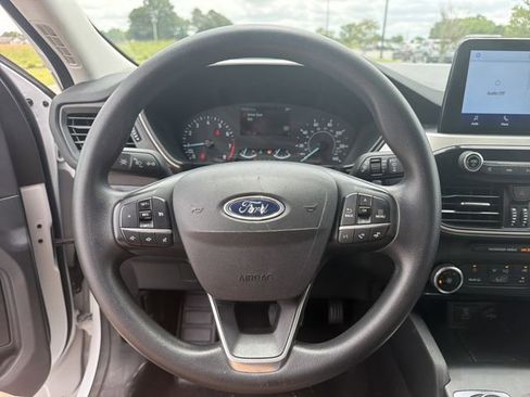 Used 2022 Ford Escape SE FWD image 27