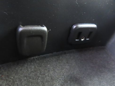 Used 2017 Chevrolet Silverado 1500 LT w/ All Star Edition image 7