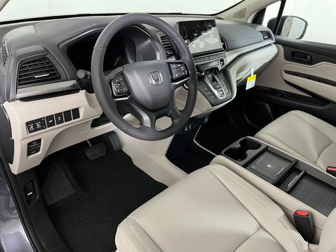 New 2026 Honda Odyssey EX-L image 3