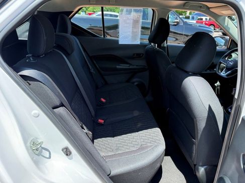 Used 2022 Nissan Kicks S FWD image 17