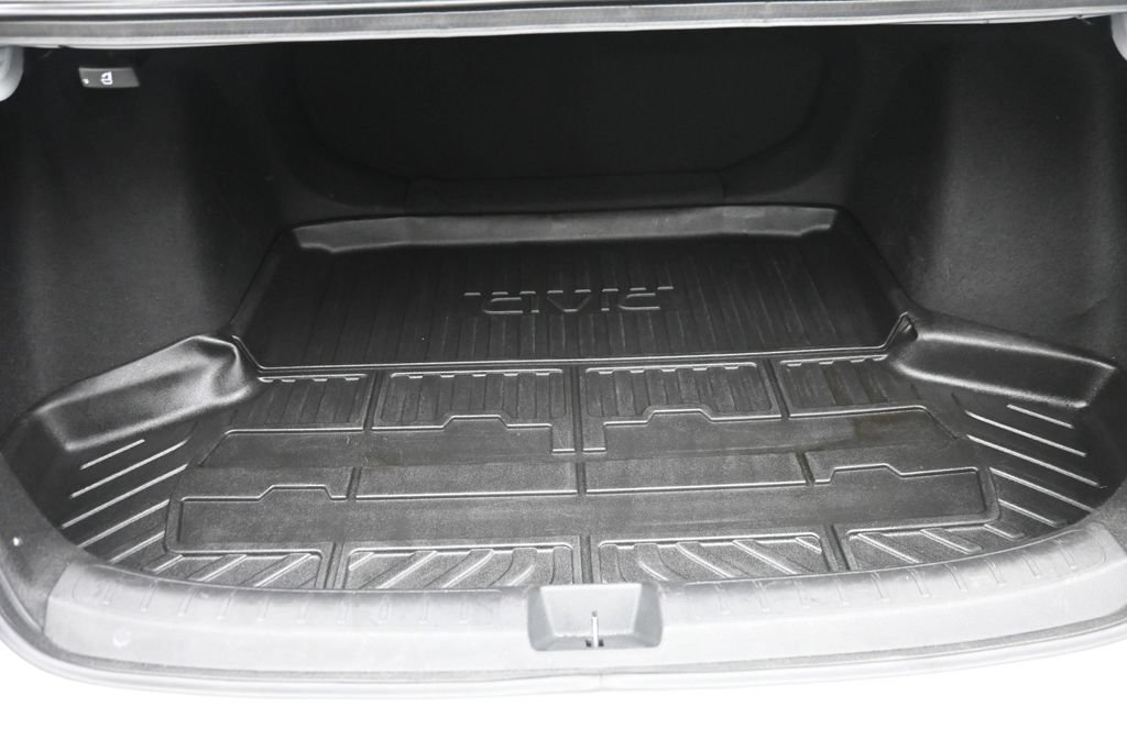 Used 2022 Honda Civic Sport image 11
