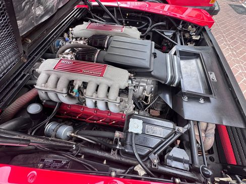 Used 1990 Ferrari Testarossa RWD image 35