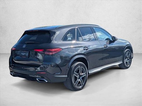 Used 2026 Mercedes-Benz GLC 300 image 2