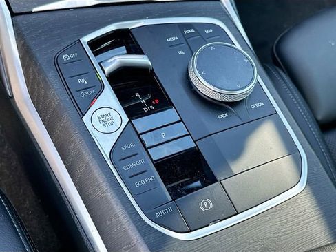 Used 2023 BMW 330i Sedan w/ Driving Assistance Package image 17