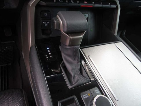 Used 2024 Toyota Sequoia Limited AWD/4WD image 21