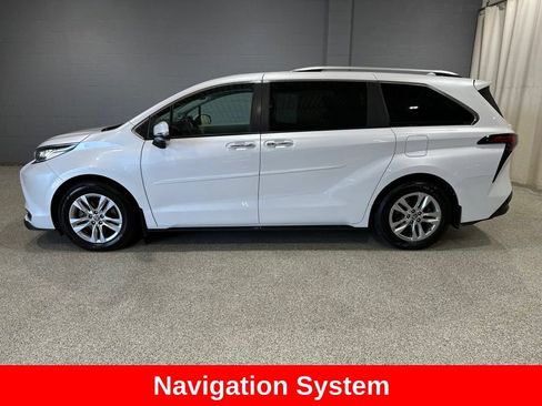 Certified 2023 Toyota Sienna Limited AWD/4WD image 8