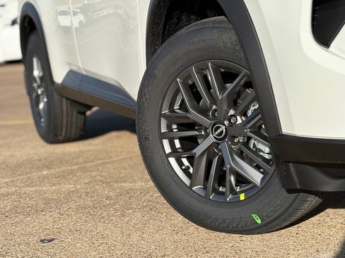 New 2026 Nissan Rogue S image 9