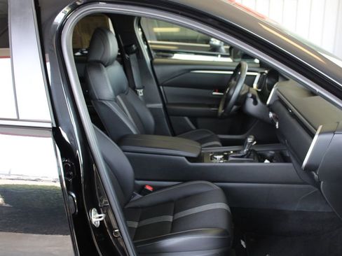 Used 2025 MAZDA CX-50 AWD 2.5 S w/ Preferred Package image 38