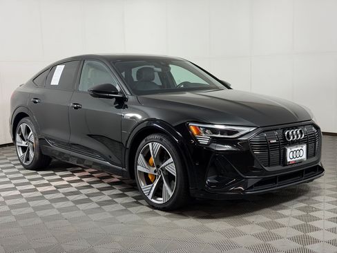 Certified 2023 Audi e-tron Prestige w/ Prestige Package AWD/4WD image 7